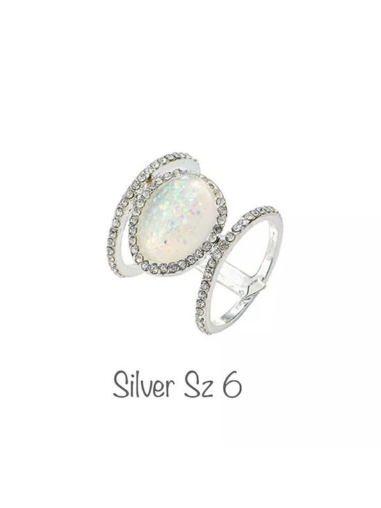 Jewelry - Silver Sz 6 Glittery Rhinestone Ring
